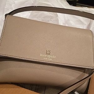 A beautiful brand new kate spade crossbody handbag